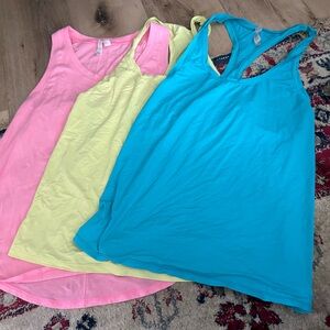 Alo yoga tanks size small s